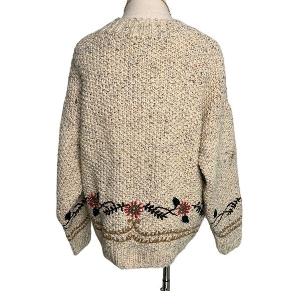 Vintage Express chunky hand knit wool blend floral embroidered sweater size S - Picture 4 of 6